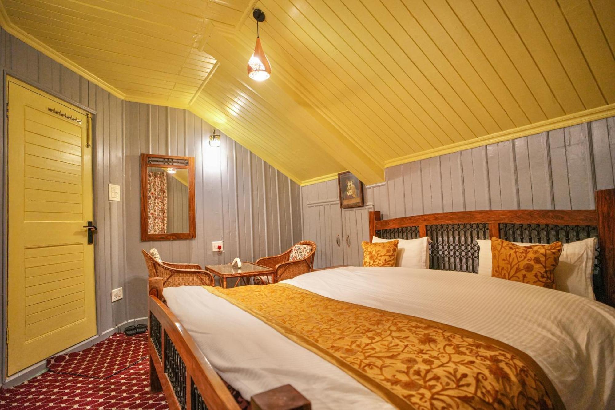 Hotel Little Silver Pahalgām 외부 사진