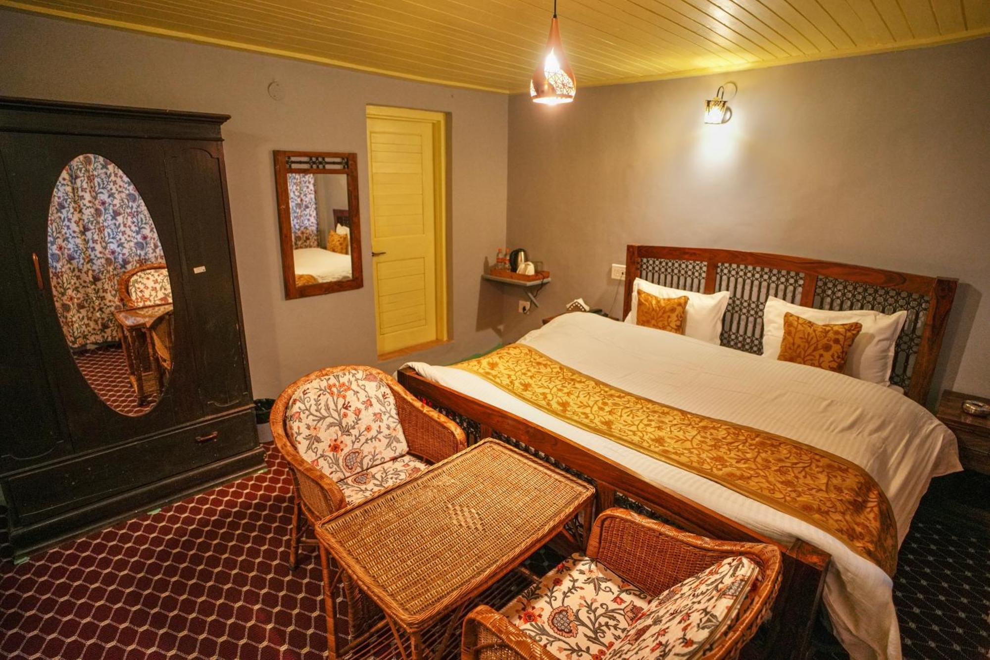 Hotel Little Silver Pahalgām 외부 사진