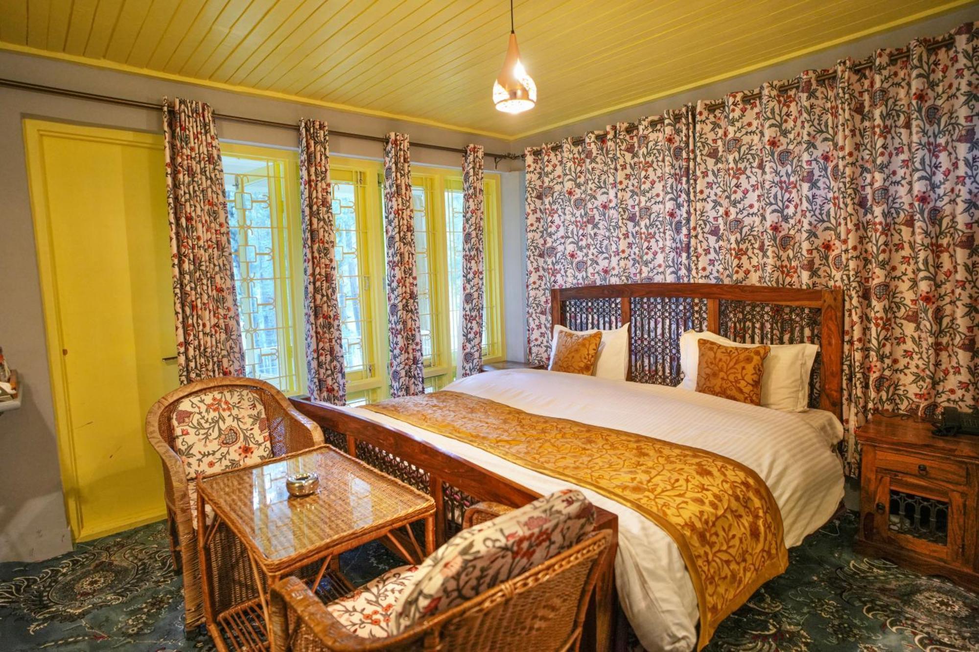 Hotel Little Silver Pahalgām 외부 사진
