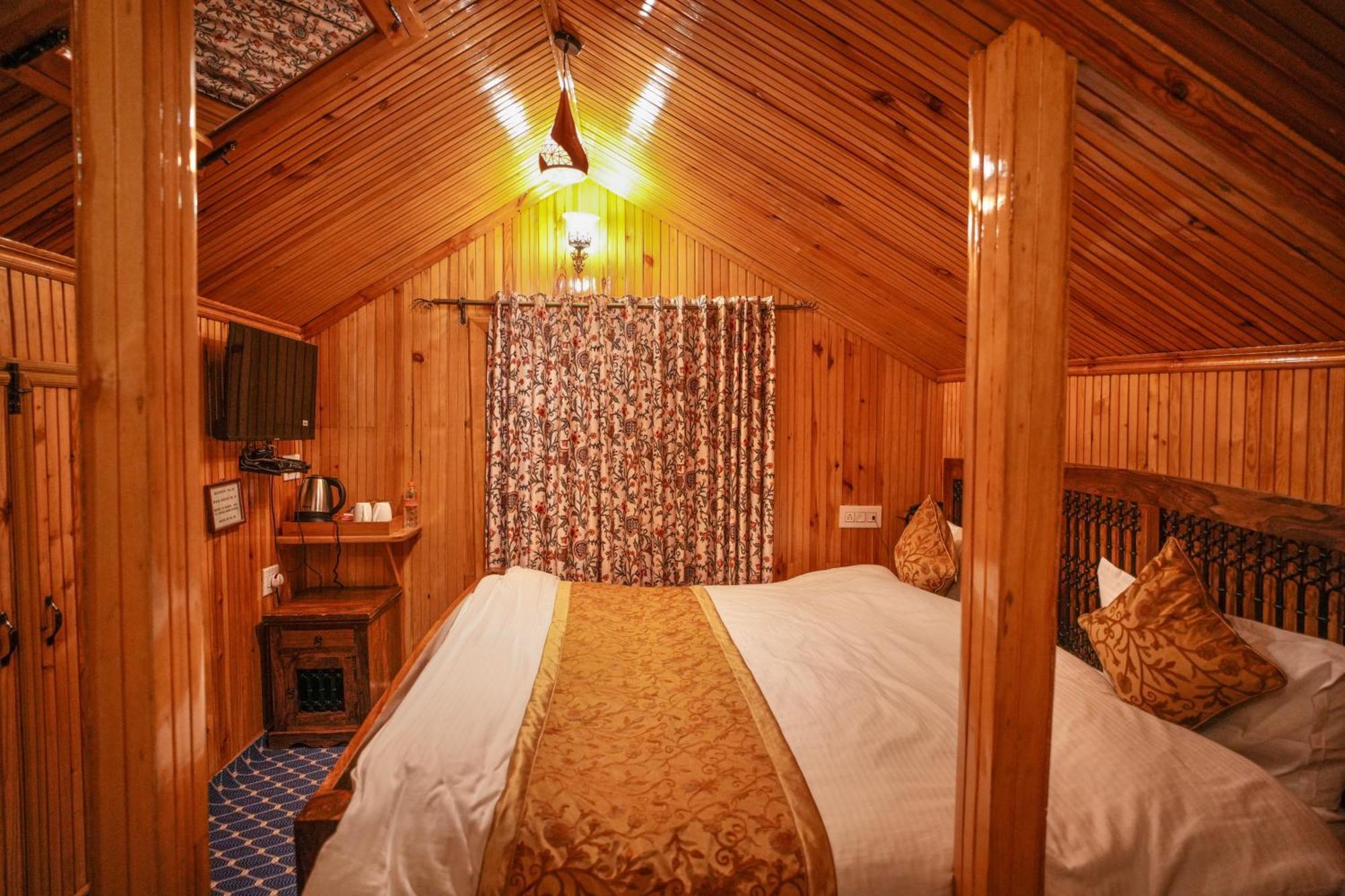 Hotel Little Silver Pahalgām 외부 사진